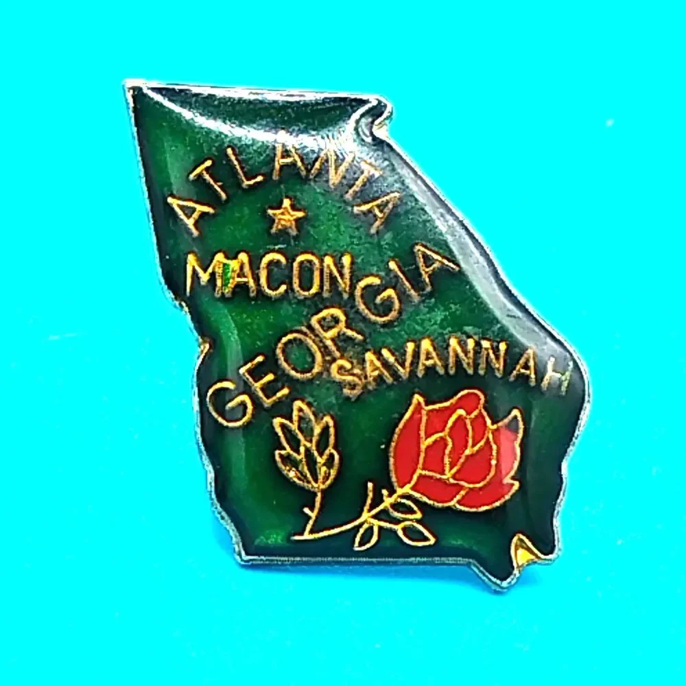 Vintage Georgia State Souvenir Pin Atlanta Macon Savannah Red Rose Lapel Pinback
